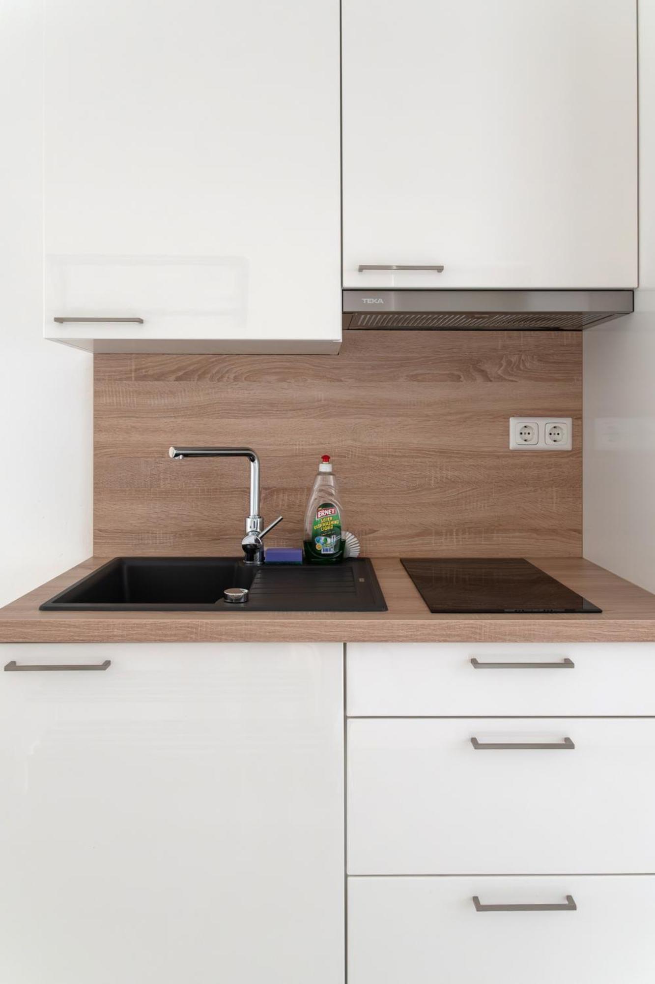 Studio Apartment Near University Wenen Buitenkant foto