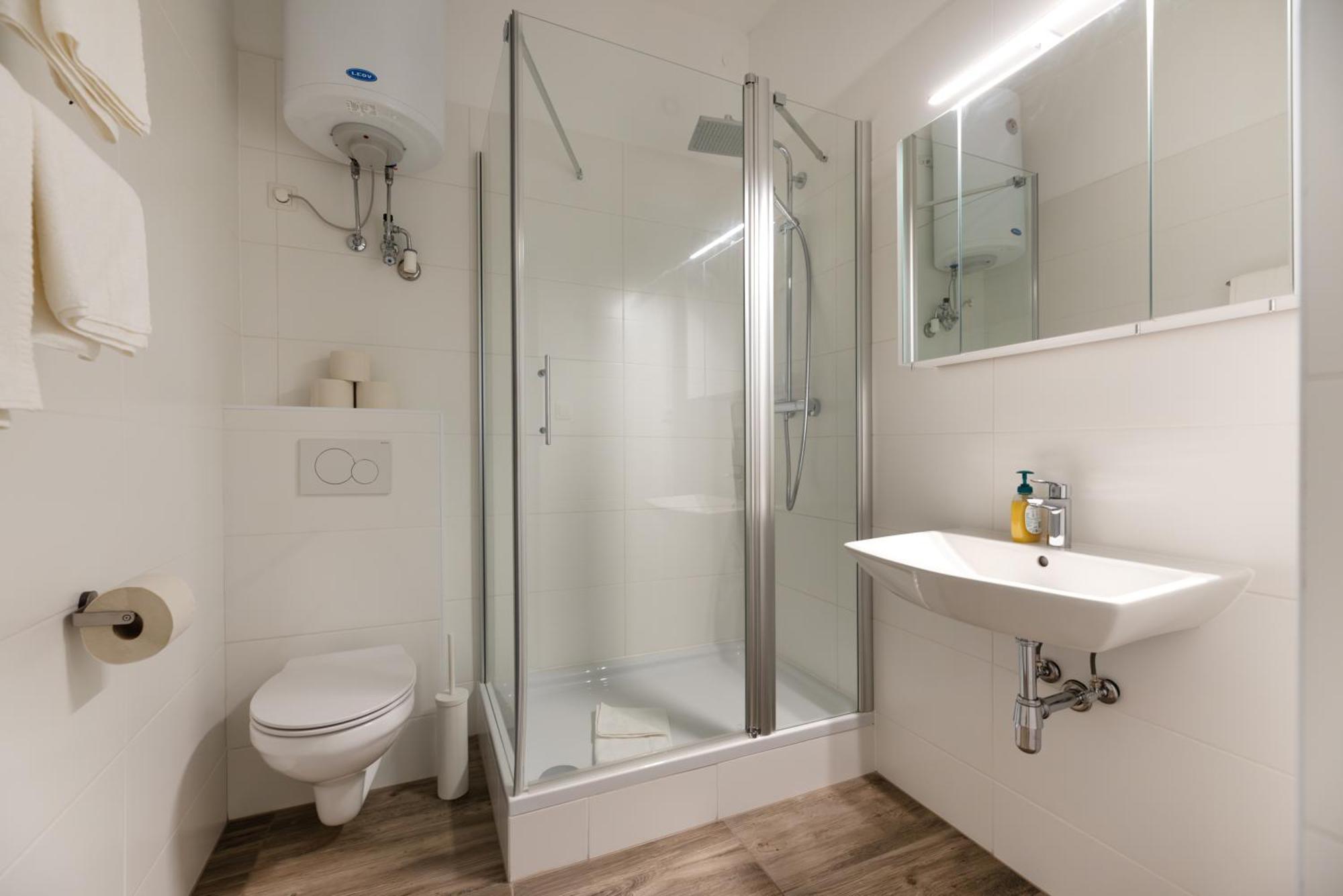 Studio Apartment Near University Wenen Buitenkant foto